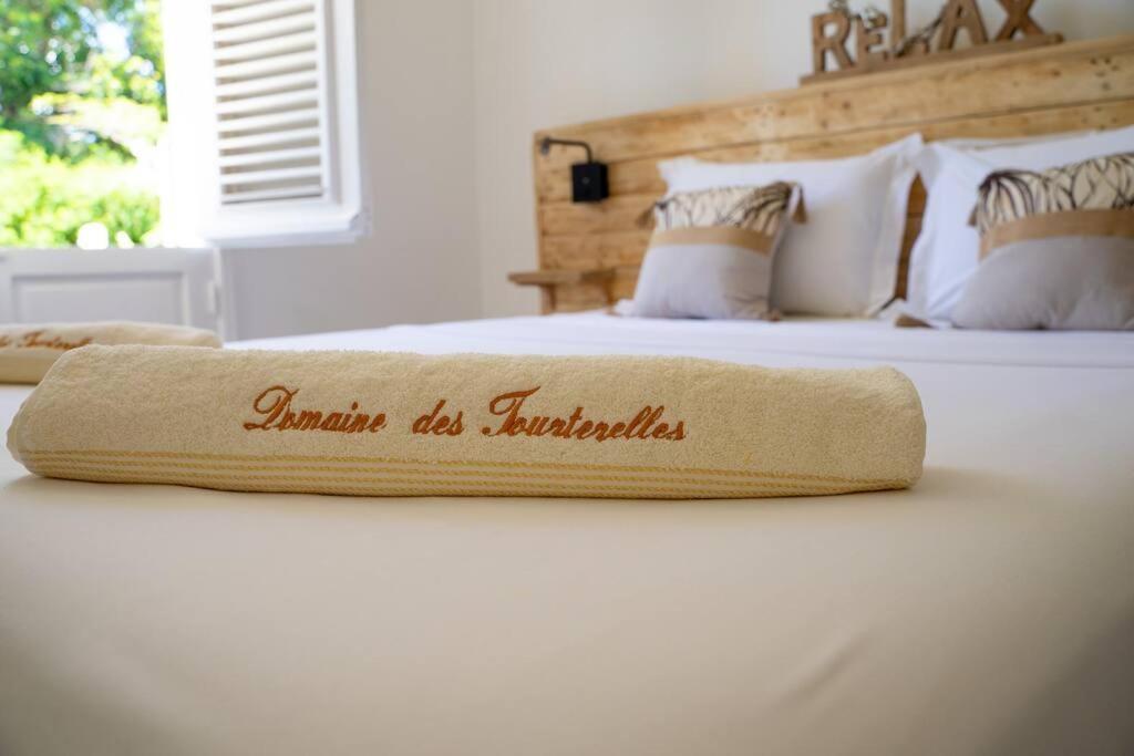 Domaine Des Tourterelles Villa Capesterre ภายนอก รูปภาพ